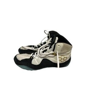 *Damaged* Rudis Jordan Burroughs JB1 Youth Sz 3 Wrestling Shoes Black White Ice